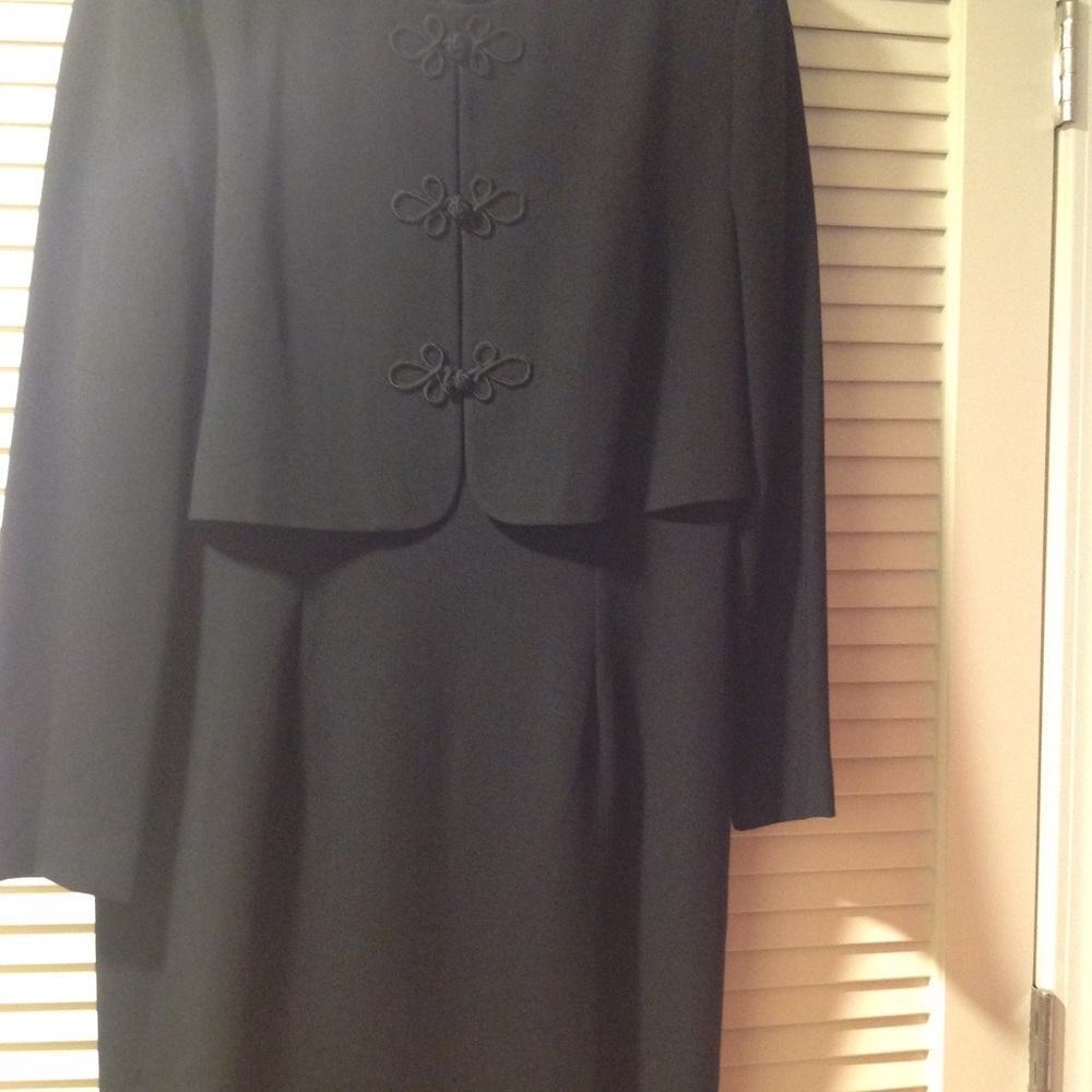 Dress - Picture 2 of 2